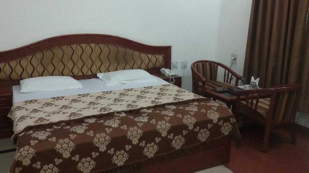 Hotel Sunrise Inn Lucknow Exterior foto